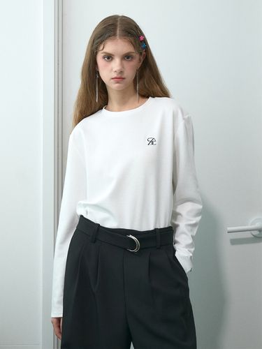 SAC Logo Long Sleeve Silket T-shirt - SALTANDCHOCOLATE - Modalova