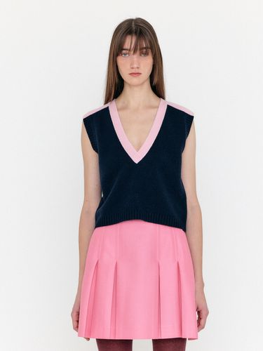 Knit Vest _ Navy and Light Pink - EENK - Modalova