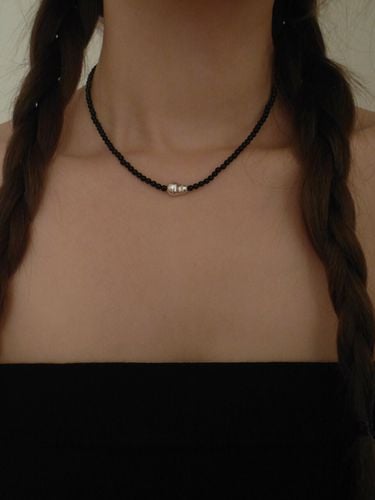 Peanut Onyx Necklace - ANDEZVOUS - Modalova