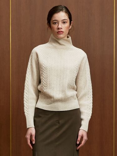 TWF Cable Whole Garment Knit Turtleneck Top - MOHAN - Modalova