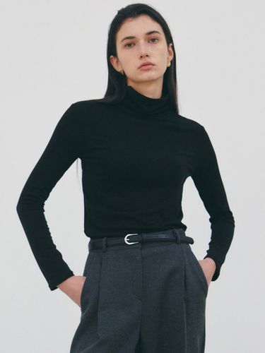 Nicole Slim Turtleneck Top_Black - NICK&NICOLE - Modalova