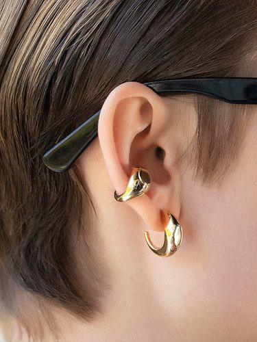 Curio Signet Ear Cuff_Oval - PANACHE CHASUNYOUNG - Modalova