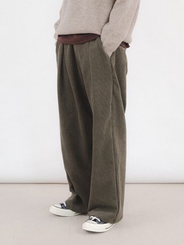 Corduroy One Tuck Wide Pants _ - FANACULT - Modalova