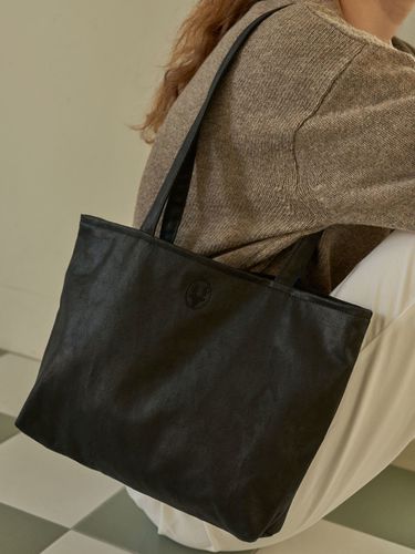 Suede Shoulder Bag _ Black - DEAR MY DEER - Modalova