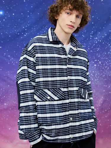 Padded Check Jacket [Navy] - WAIKEI - Modalova