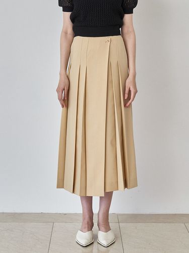 Pleated Side Button Skirt _Sand Beige - MOAT - Modalova