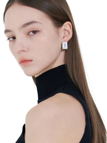 Cubic Square Ring Earrings - PICOMENT - Modalova