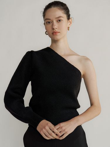 One Off Shoulder Knit_Black - Lucirzu - Modalova