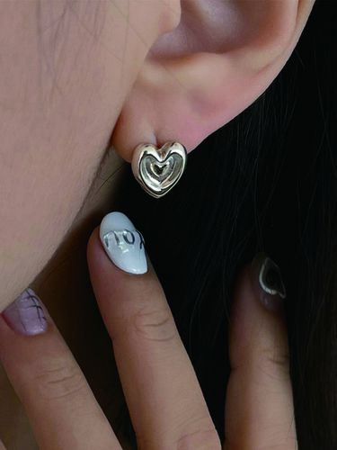 Romance Heart Earrings - moire_ - Modalova