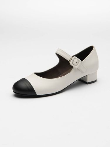 Alice Low Pumps_Off White - SEONG YUN JOO - Modalova