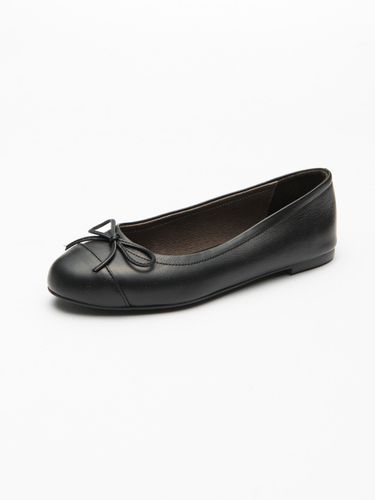 Benny Ballerina Flat_Black - SEONG YUN JOO - Modalova