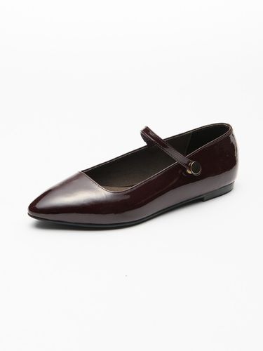 Emma Mary Jane Flat_Burgundy - SEONG YUN JOO - Modalova