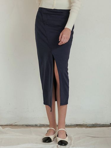 Lazy Skirt_Navy - PANDORAFIT - Modalova