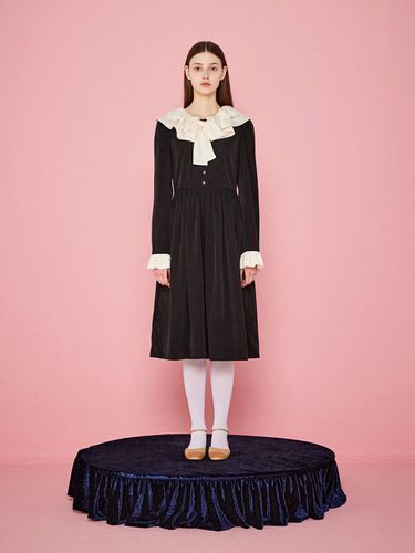 Satin Ruffle Collar Dress_Black - JOHNNY HATES JAZZ - Modalova