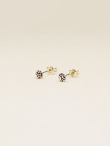 K Flower Beads Earring - CLAN BENI - Modalova