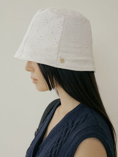 Pod Lace Bucket Hat - REORG - Modalova