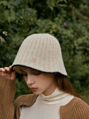 ANC Raphia Knit Bucket Hat - ANOETIC - Modalova