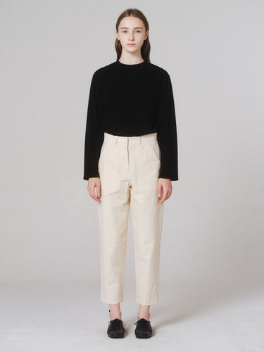 Cropped Corduroy Pants (Cream) - NONNIERE - Modalova