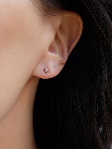 K Mini Star Piercing - CLAN BENI - Modalova