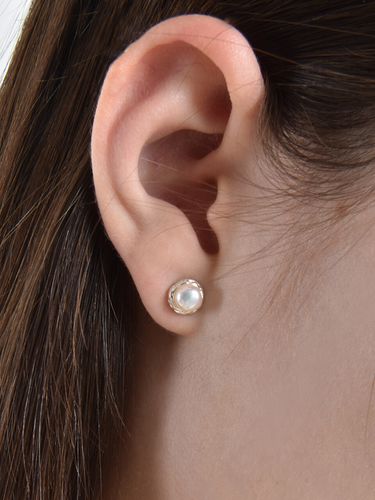 Silver925] TR003 Oyster Pearl Earrings - TOU - Modalova