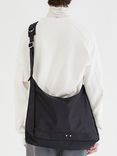 Nylon Big Messenger Bag (Black) - HY-PHEN - Modalova