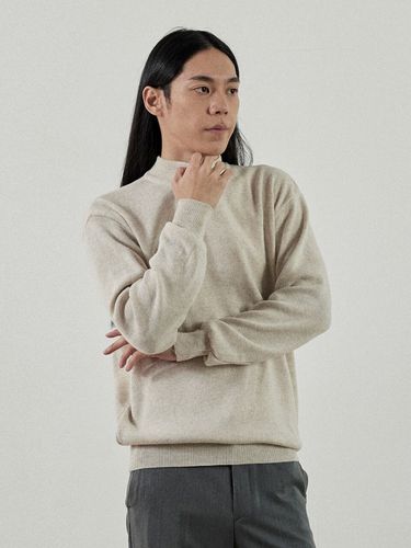 Cash Half Turtle Neck Knit Sweater - Analogmood - Modalova