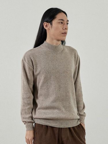 Cash Half Turtle Neck Knit Sweater _ - Analogmood - Modalova