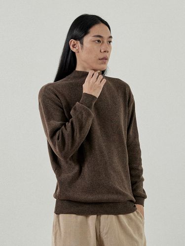 Cash Half Turtle Neck Knit Sweater _ - Analogmood - Modalova