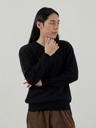 Cash Semi V-Neck Knit Sweater _ - Analogmood - Modalova