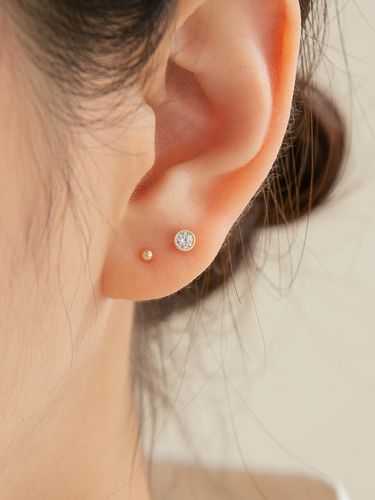 Round CZ Piercing #PIB11 _ 2 Colors - LUNNE - Modalova