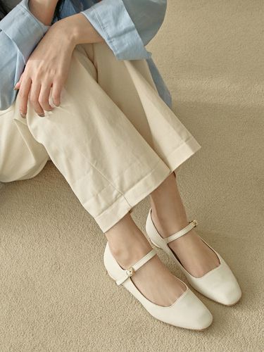 Pris MaryJane Flat Shoes - LOWFLOW - Modalova