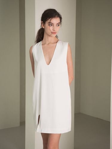 V-neck Sleeveless Dress - White - yyiam - Modalova