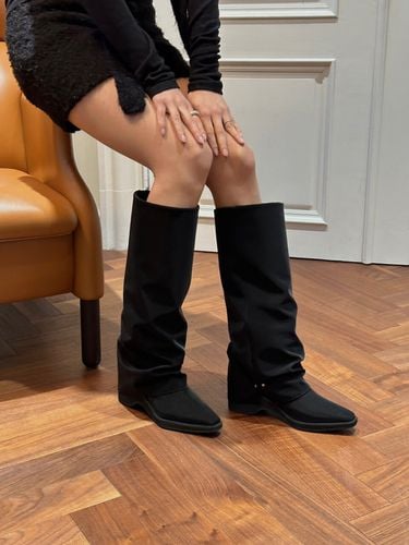 Hill Leg Warmer Long Boots_ Black - MakMade - Modalova