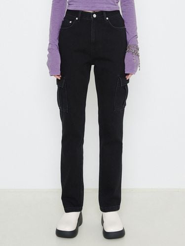 Slim-fit Cargo Denim Pants (Black) - HAE BY HAEKIM - Modalova