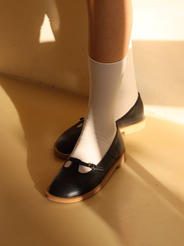 Sopher Flat Shoes_Black - MOL:pin - Modalova