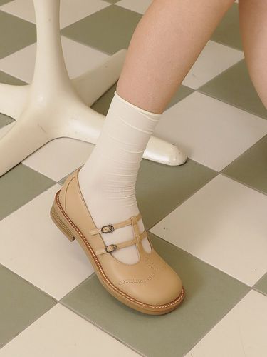 Two-strap Mary Jane Shoes_Beige - MOL:pin - Modalova