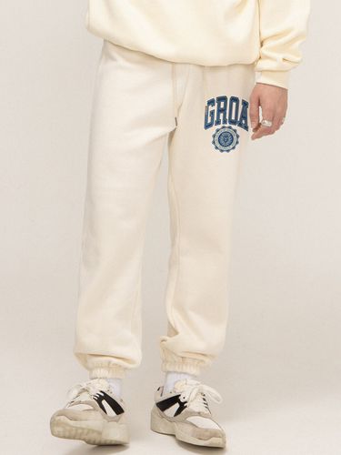 GROA Logo Classic Heart Sweatpants - Cream - GRAVER - Modalova