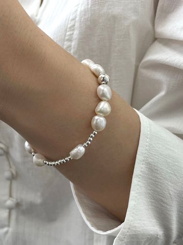 Mixed Pearl Bracelet - moire_ - Modalova