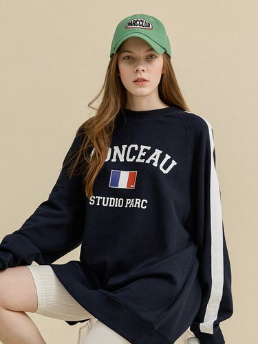 Monceau Raglan Sweatshirt (Navy) - Studio & Parc - Modalova