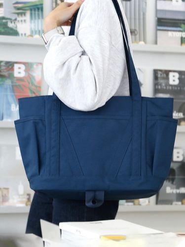 Young Tour Tote - Navy - MAH - Modalova