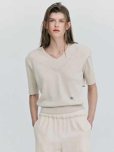 V-neck Half Knit Top _ Cream - WNDERKAMMER - Modalova