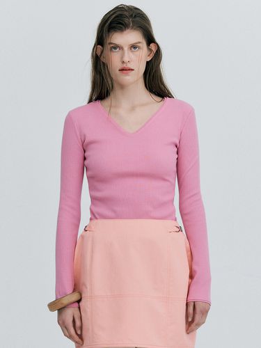 V-neck T-shirt _ Pink - WNDERKAMMER - Modalova