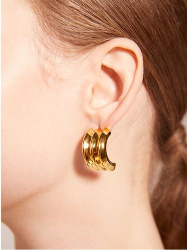 Mia Earrings - TANI by MINETANI - Modalova