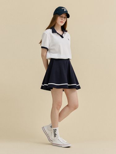 Spotlight Mini SKirt (Navy) - Studio & Parc - Modalova