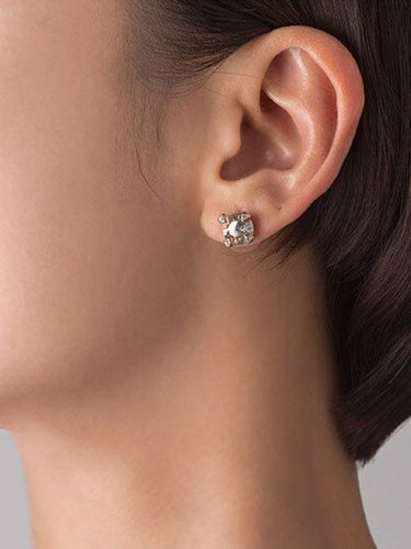 Round Stud Earring - TANI by MINETANI - Modalova