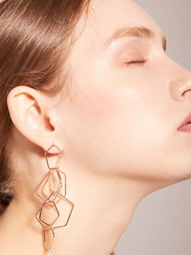 Rudy Pearl `Drop` earrings - TANI by MINETANI - Modalova