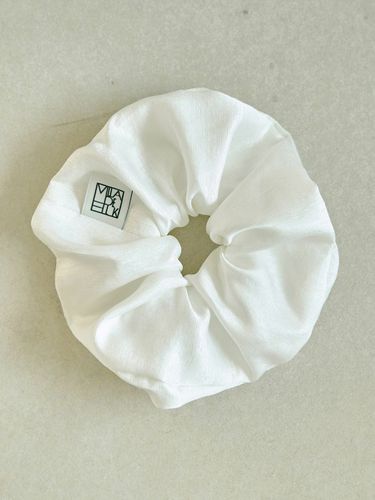 Bridal Glam Silk Scrunchie - VILLA DE SILK - Modalova