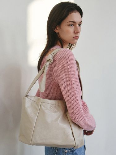 Nicole Square Shoulder Bag_Cream - NICK&NICOLE - Modalova