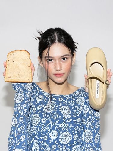 Bagel Puffy Mary Jane Flats_Crema Beige - CHAUSSURE LAPIN - Modalova