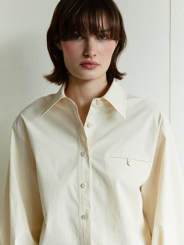 RTS Semi Cropped Basic Shirt - MOHAN - Modalova